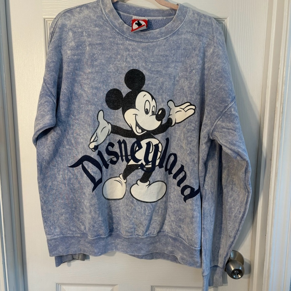 VINTAGE Disneyland Mickey Sweatshirt